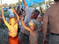 "Бард-Регата-2007" - 
На празднике Нептуна 60-й параллели
Сергей Коршиков и дети