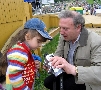 Иван Иванюк с дочерью Лоресов на Московском фестивале АП в Коломенском-2006