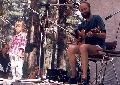 Виктор и его дочь Полинка  на сцене фестиваля в Славутиче. 1999 год.